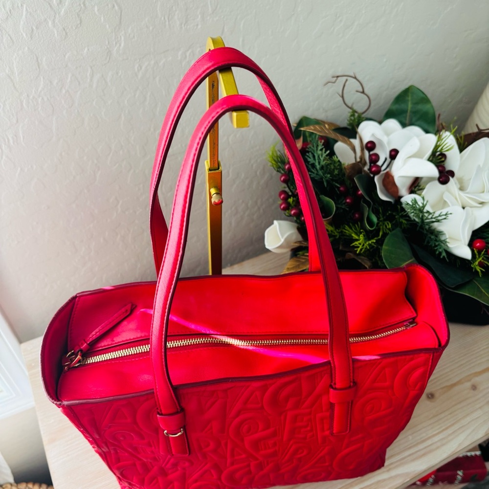 Salvatore Ferragamo Red Logo Embossed Bonnie Tote Bag Purse Designer Luxury - Picture 4 of 15